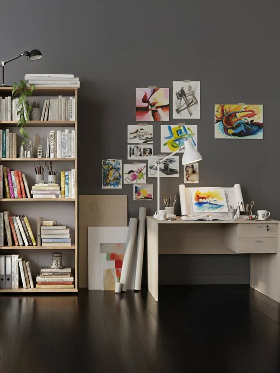 Biblioteca de madera clara y escritorio con cajones de Platinum en un ambiente de estudio